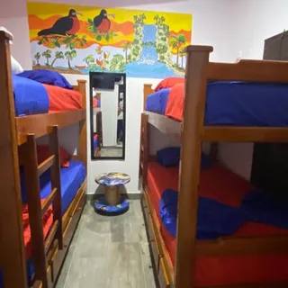 Habitación Cuádruple Currulao - Acuarios Hostal